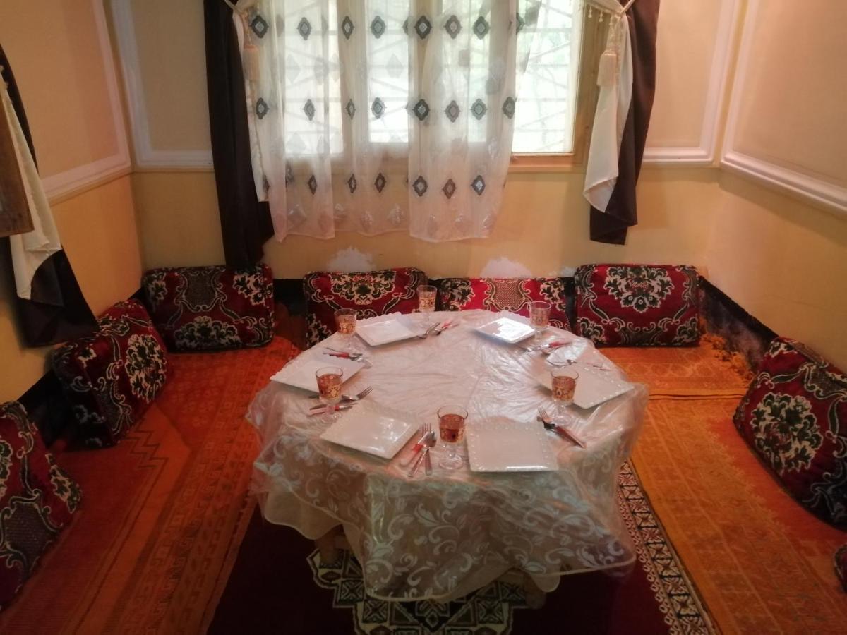Hotel Assounfou Warzazát Exteriér fotografie
